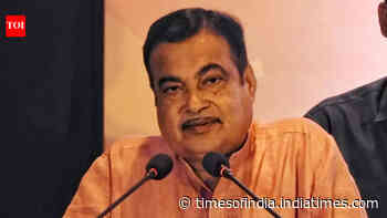 No intention to quit politics, Nitin Gadkari clarifies