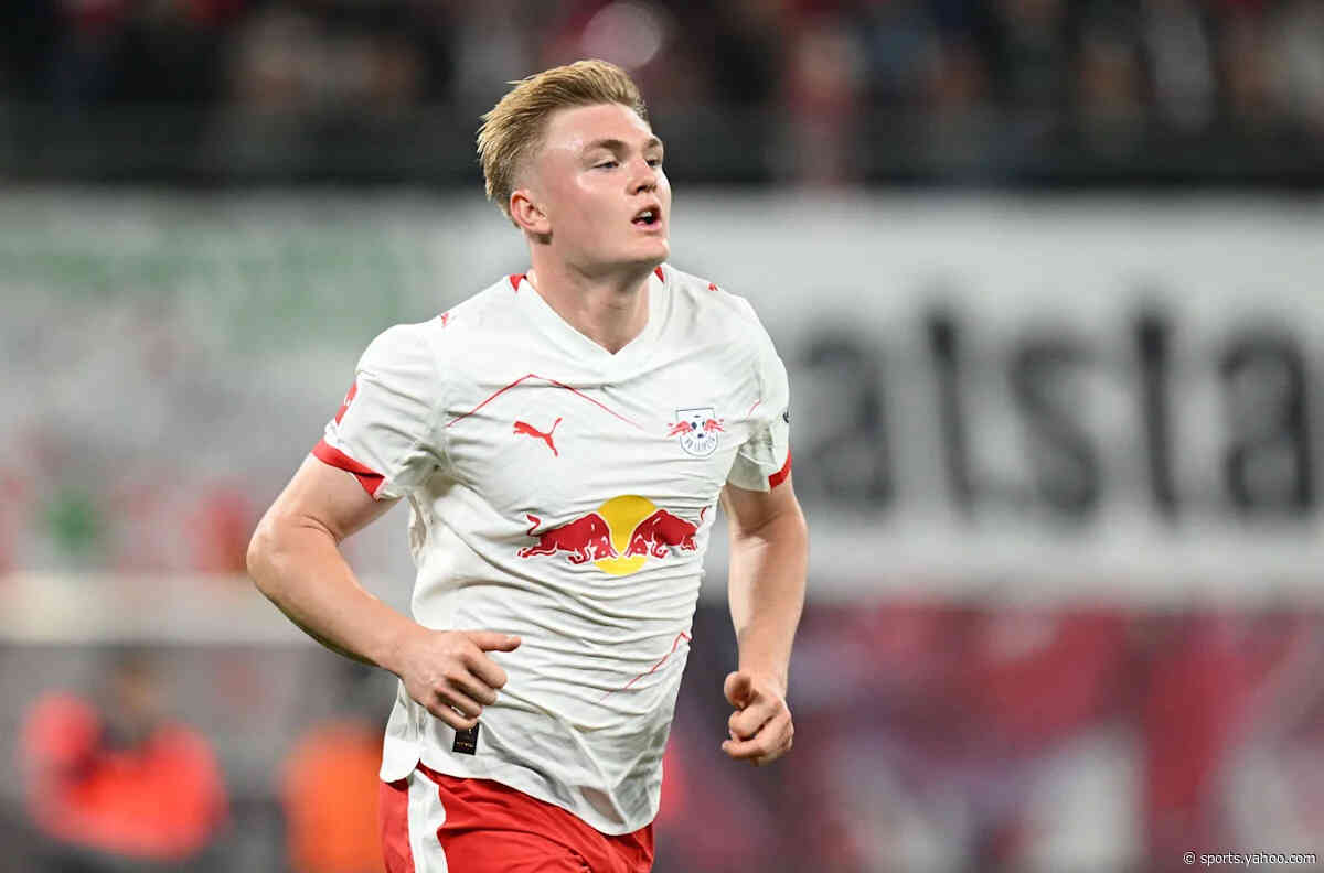 Leeds United Eye €30m Striker As Transfer Window Nears Close: Does He Actually Fit What Farke Needs?