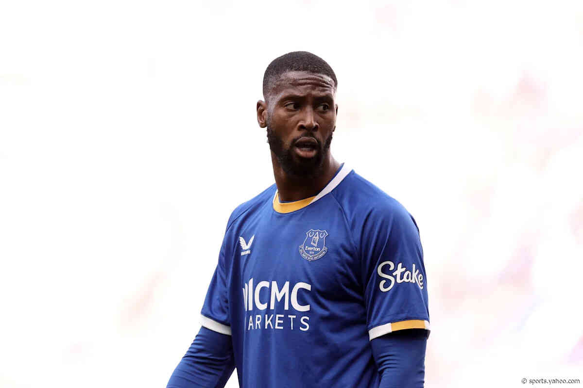 Everton Striker Linked With Fiorentina Move: Worth Selling?