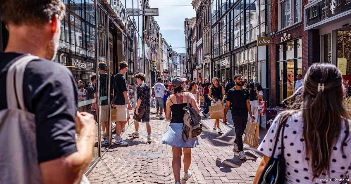 Jongeren kopen in het weekeinde, de oudsten slaan op vrijdag hun slag: zo ziet het betaalritme van Nederland eruit