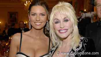 Shania Twain Mourns Dolly Parton, Shares Their Performance of ‘Coat of Many Colors’