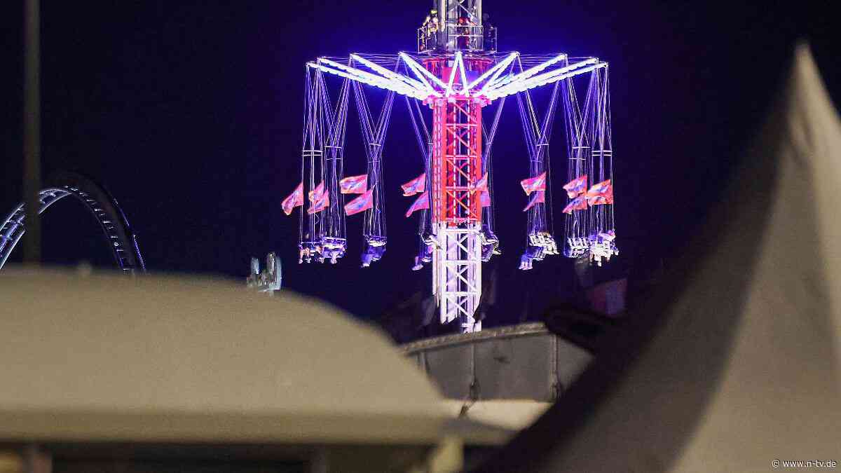Panne auf Hamburger Volksfest: Menschen hängen stundenlang in Kettenkarussell fest
