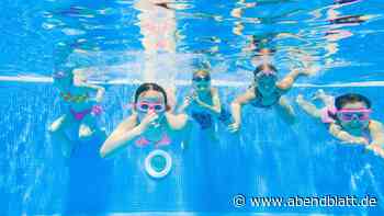 Nur mit Bronze ins Freibad? Was Bäderland von strengeren Einlassregeln hält