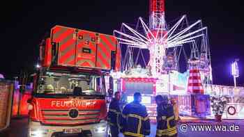 Horror auf Volksfest: Fahrgäste stundenlang in 30 Meter hohem Karussell gefangen