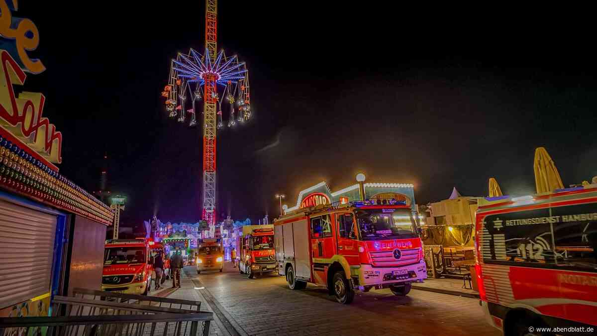 Hamburger Dom: 23 Menschen sitzen stundenlang im Kettenkarussell fest