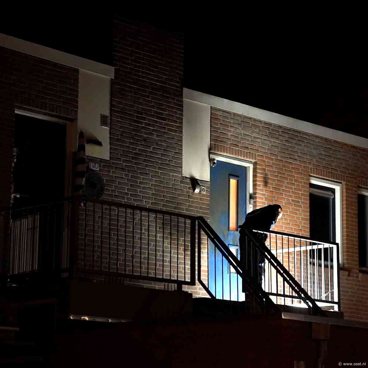 112 Nieuws: politie onderzoekt brandstichting bij woning in Kampen