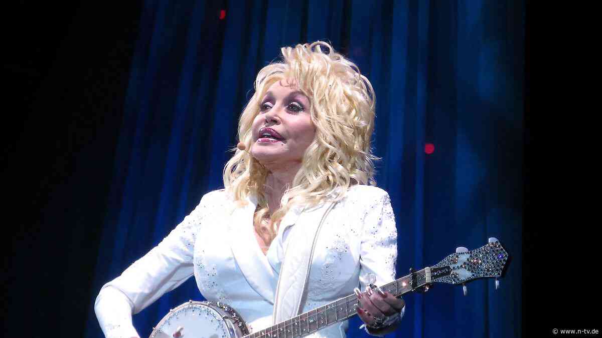 "Vermächtnis wird weiterleben": Musik-Legenden verbeugen sich tief vor Dolly Parton