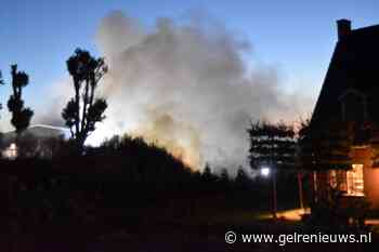 Houten chalet gaat in vlammen op