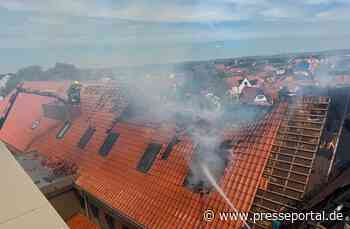FW Paderborn: Dachstuhlbrand Realschule St. Michael