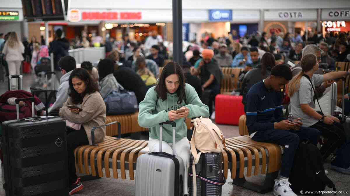 Anyone with flight booked told of '£520 rule' by Civil Aviation Authority