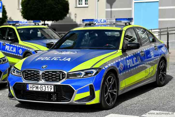 Poolse politie ontvangt beest van een politieauto