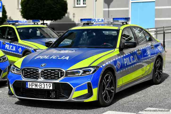 Poolse politie ontvangt beest van een politieauto