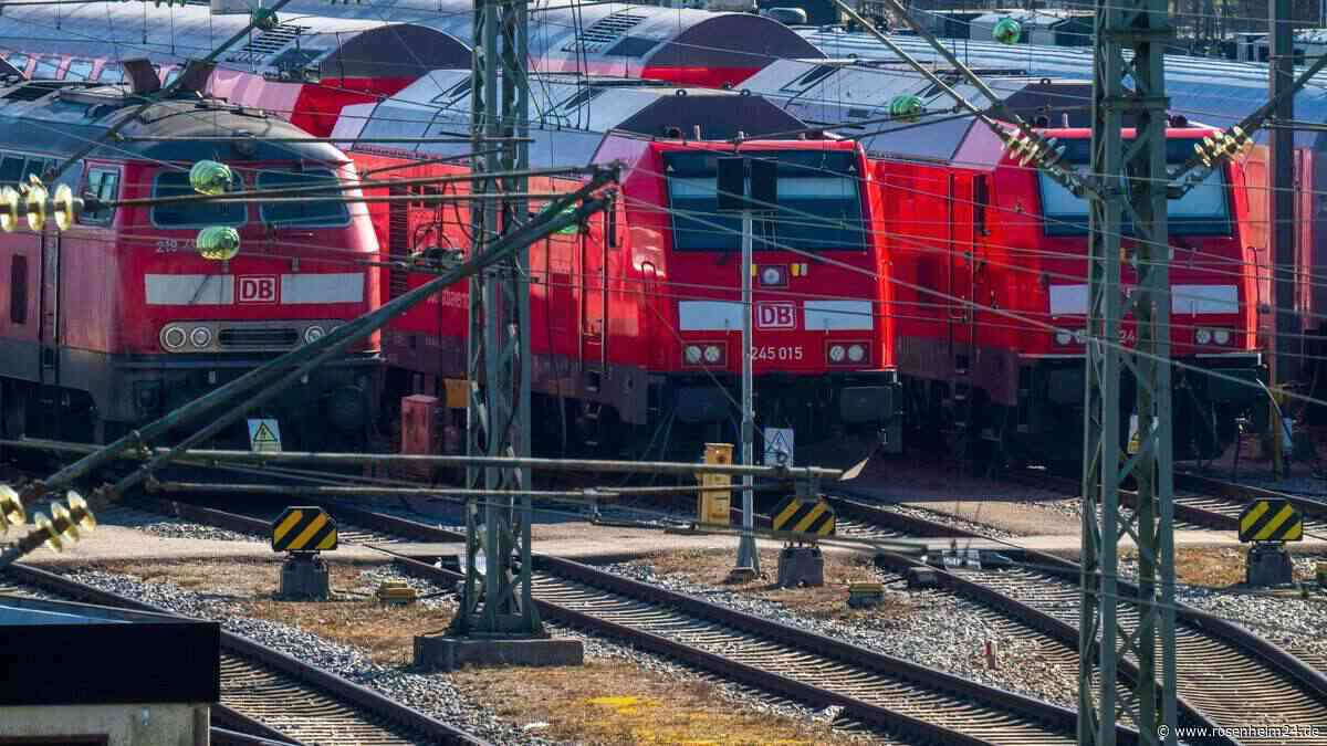 Schienen-Krise in Bayern: Verkehrsminister rügt die Deutsche Bahn