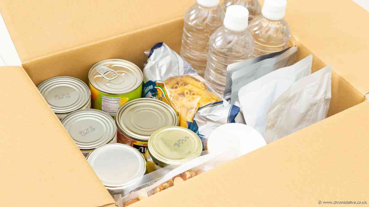 Everyone to be told to stockpile water and tinned food