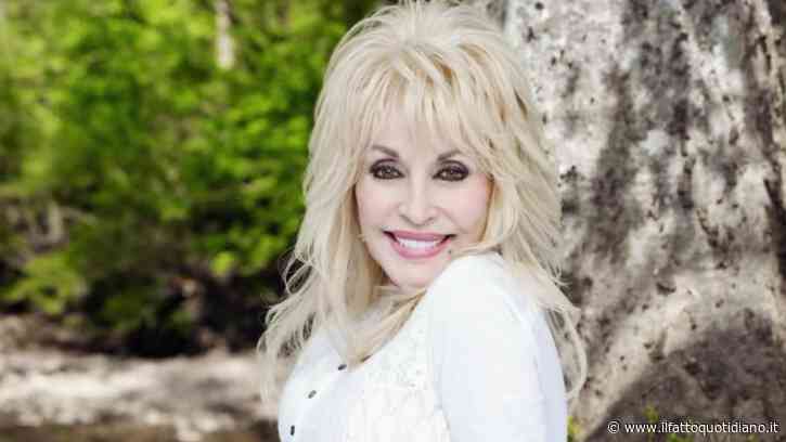 Gli inizi in una famiglia poverissima, il duetto con i Måneskin e la pecora con il suo nome: addio a Dolly Parton, la regina del country è morta a 80 anni