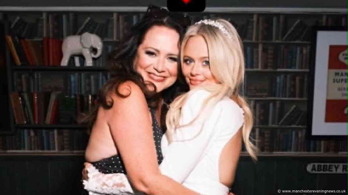 Coronation Street star shares gorgeous pictures from famous niece's wedding