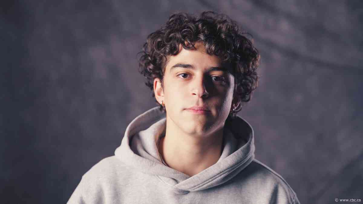 Young Palestinian-Canadian fights censorship