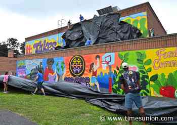 Mural by local artist and teens unveiled at Mechanicville nonprofit