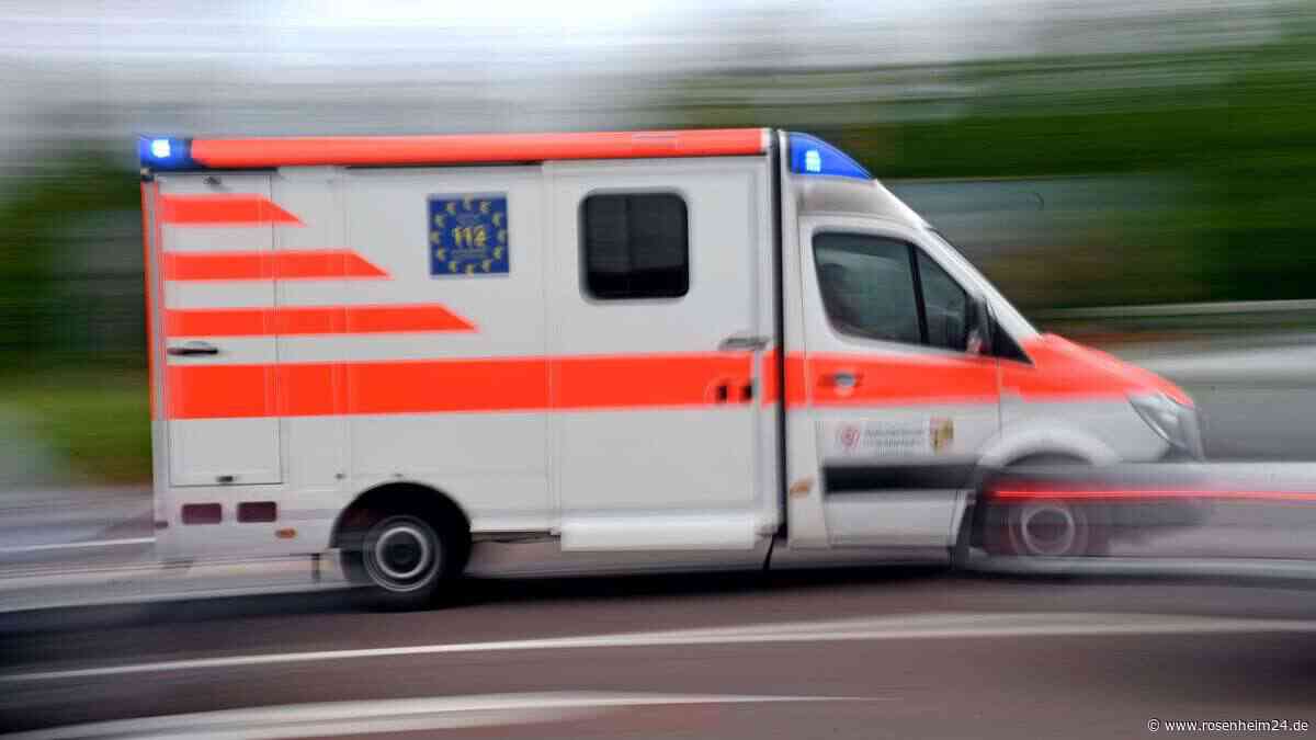 Schwerer Unfall in München: Frau rennt zum Bus und wird von Auto erfasst