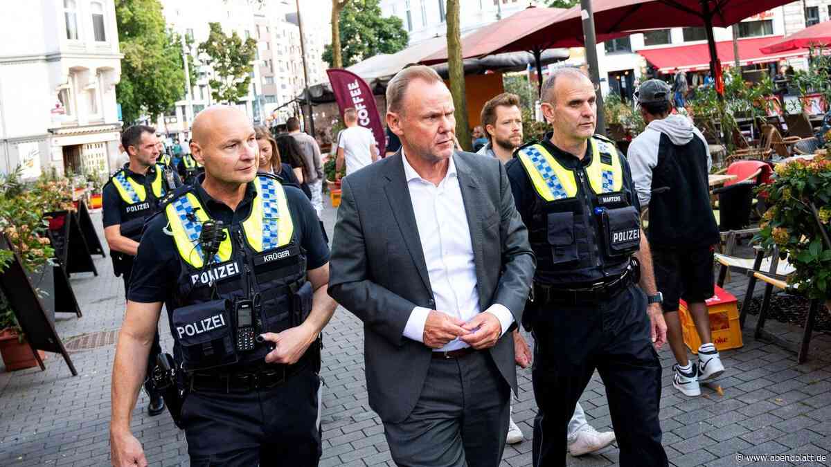 Alkoholverbot auf dem Hansaplatz: Polizei schreibt 200 Anzeigen in einem Monat