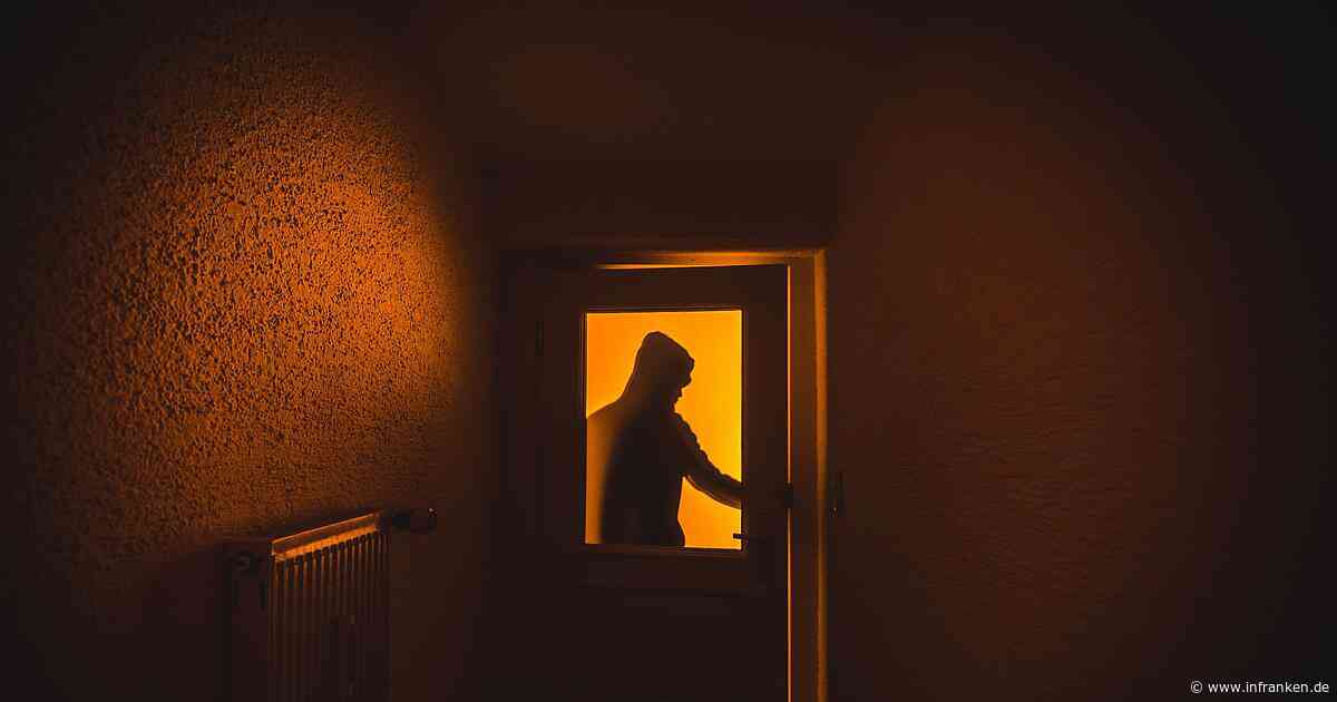 Burgebrach: Einbruch in Firma - Täter nutzen auffälligen Fluchtwagen