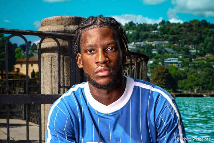 Official: Como sign ex-Manchester United defender Kambwala from Villarreal