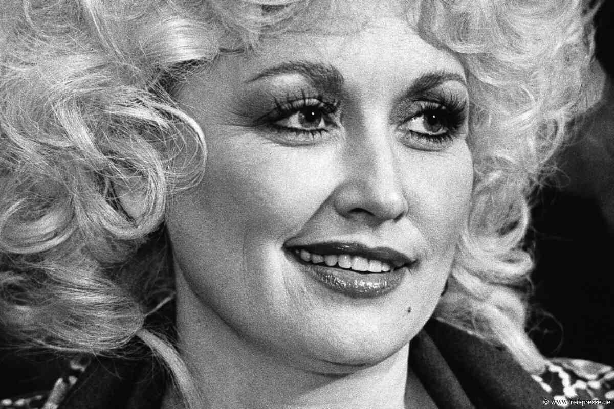 Zum Tod von Dolly Parton: Melodien, Millionen und Medizin