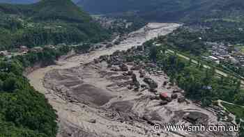 Australian among hundreds missing after avalanche triggers deadly flash floods in Nepal