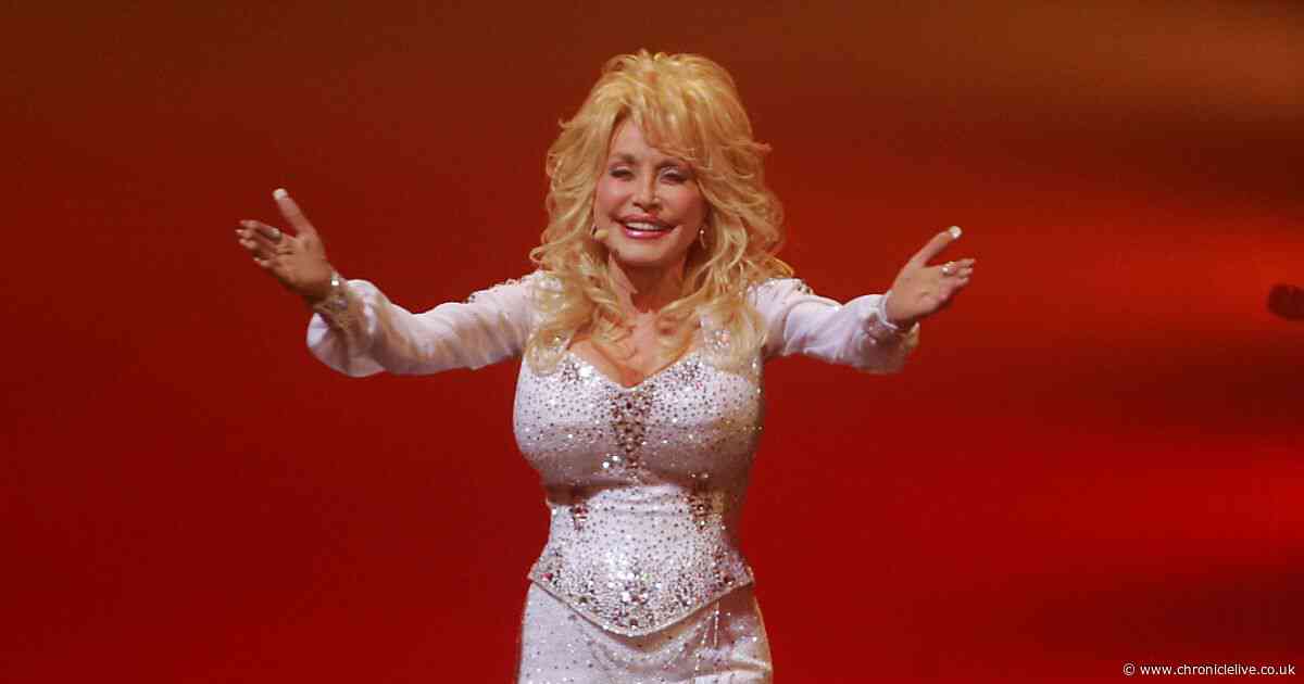 25 pictures of Dolly Parton's sold-out Newcastle show in 2014 as star dies at 80