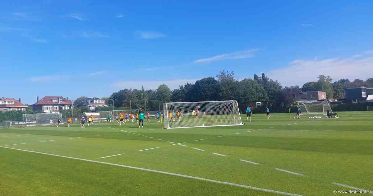 Go Ahead Eagles traint zonder Marsman en Nauber • Alex Bos is scheidsrechter in Alkmaar