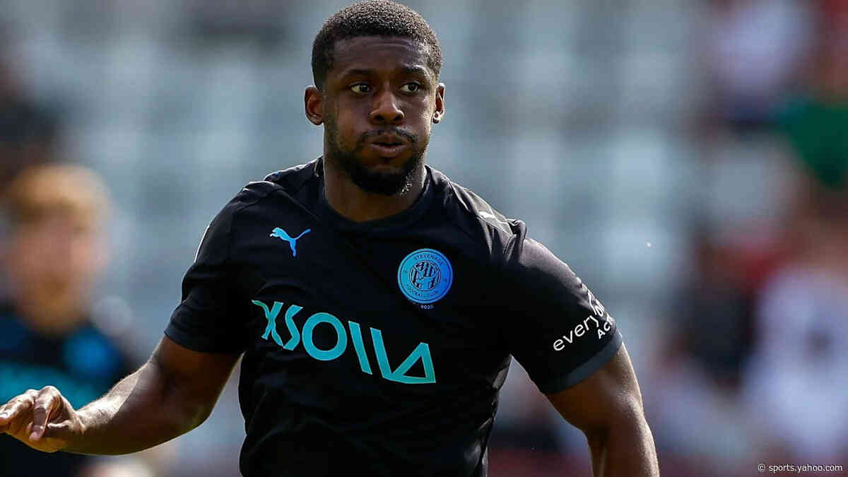 York City sign Stevenage forward Malcolm on loan