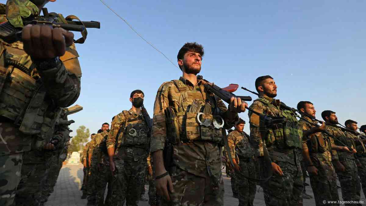 Aufbruchstimmung in Syrien nach Auflösung von kurdischem Militärbündnis