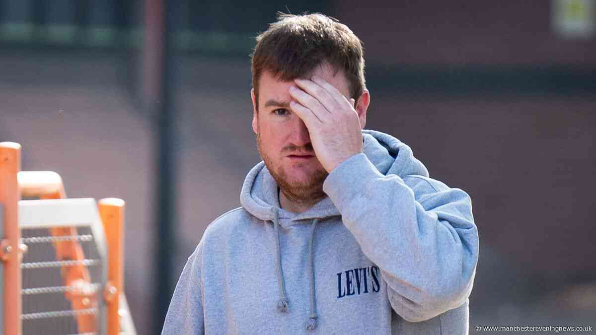 ''Clearly drunk' British Airways passenger on stag do to Las Vegas verbally abused crew in toilet row