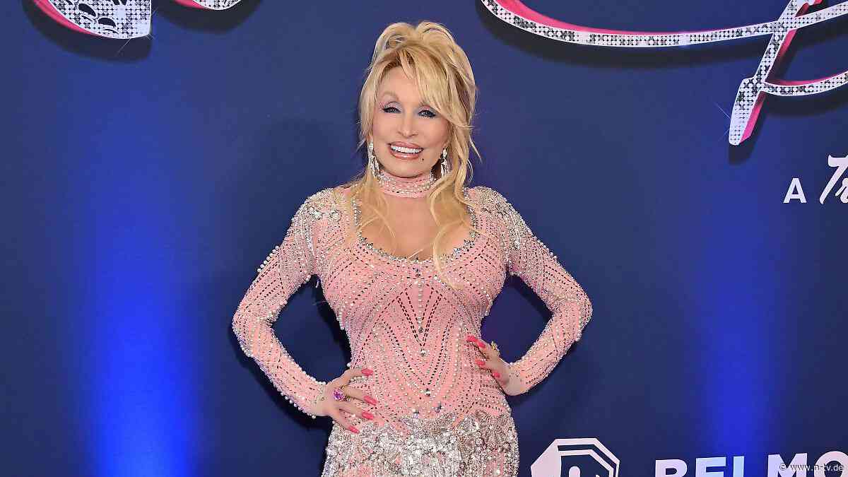 "Ich bin feminin": Good-bye, Dolly, we will always love you!