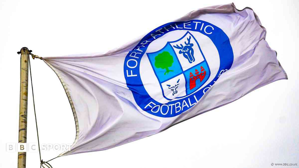 'No major damage' for Forfar player after game abandoned for neck injury