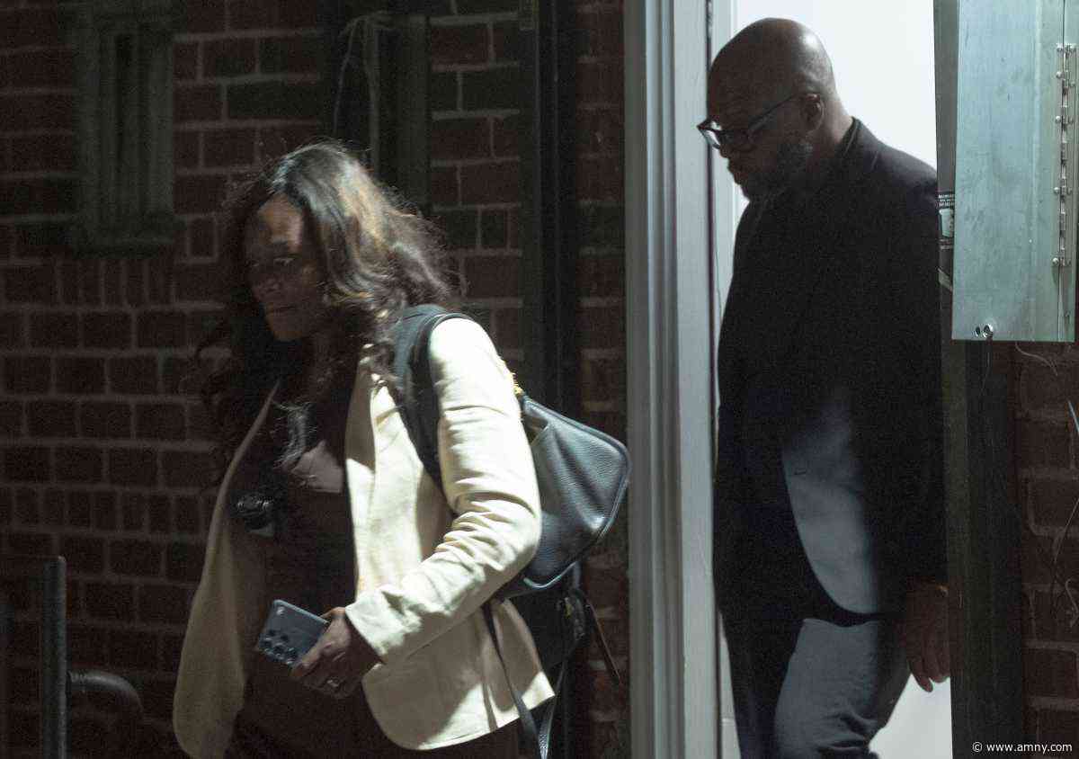 Brooklyn Dems change who picks party boss in closed-door vote; chair challengers head back to court