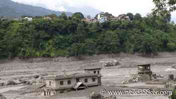 Overstroming Nepal vastgelegd door beveiligingscamera