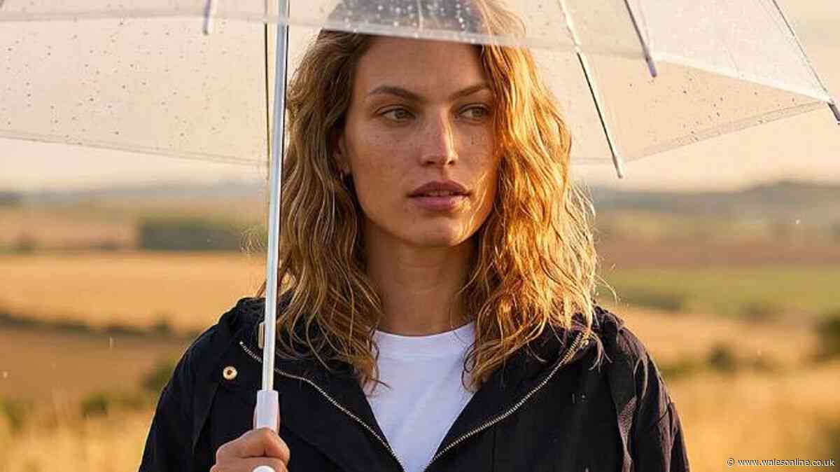 'Lightweight' Roman rain jacket 'ideal for autumn days' is 'easy to carry'