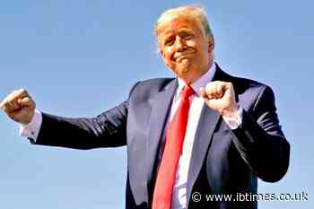 Donald Trump 'Exoskeleton' Theory: Viral Footage Shows POTUS Can 'Barely Walk' and Repeats a 'Leg Slap' Habit