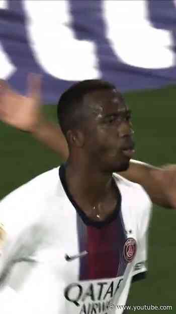 Pacho 😱 #football #ligue1 #foot #sports #footballshorts #soccer #psg #ligue1mcdonalds #pacho #skills