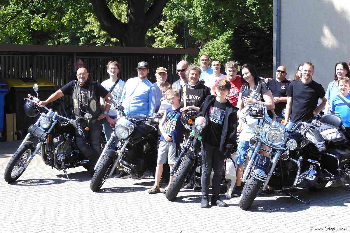 Bikertreffen in Flöha: Schulleiter sucht noch Fahrer mit Beiwagen