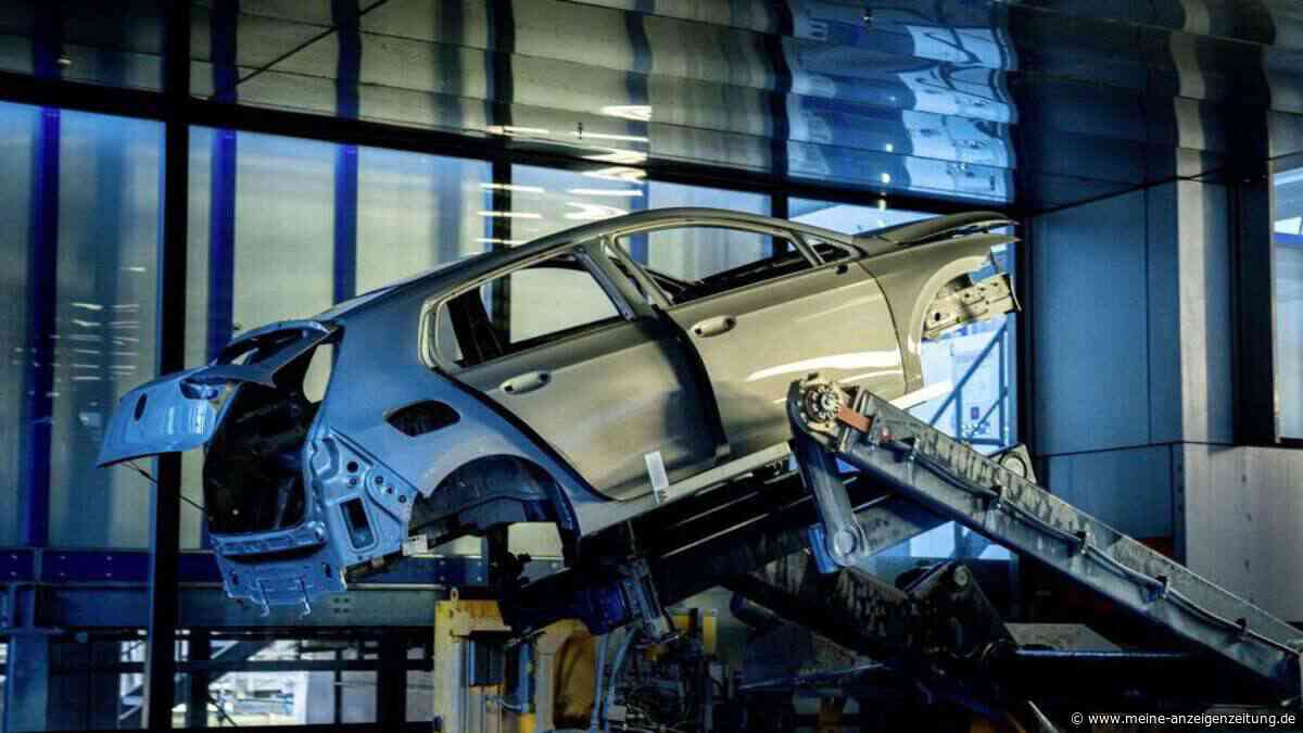 Weniger Deutsche bauen Autos   – Deindustrialisierung oder Strukturwandel? 