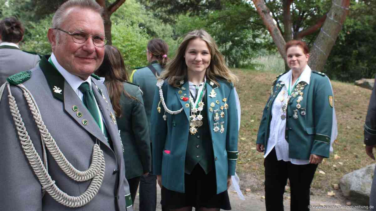 Abbesbüttel: Burkhard Faust und Juliane Kamphenkel heißen die Jubiläumsmajestäten