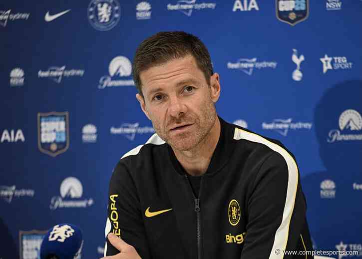 Chelsea Considering Late Move For Former Arsenal Star
