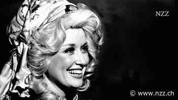BILDSTRECKE - Die Stimme aus den Smoky Mountains: Dolly Partons Leben in Bildern