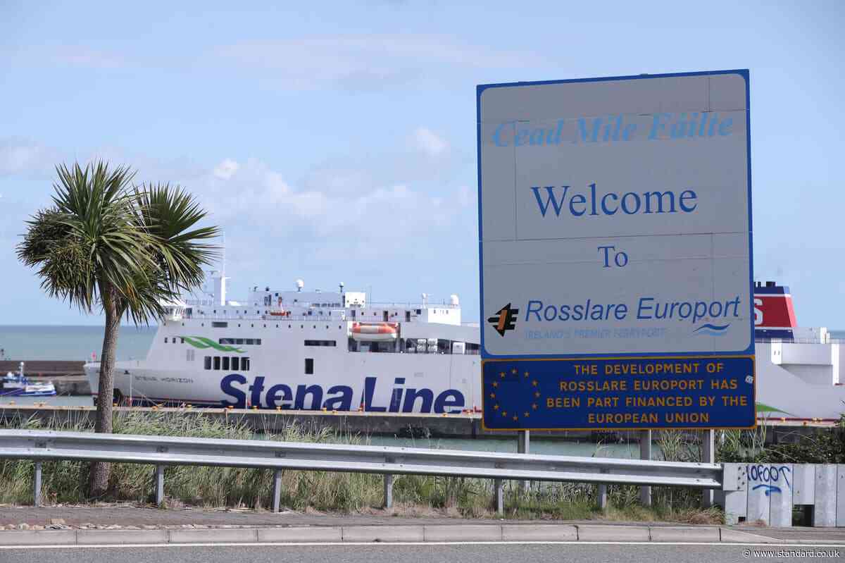 Ferry passport rule change should include Northern Ireland, Sinn Féin says
