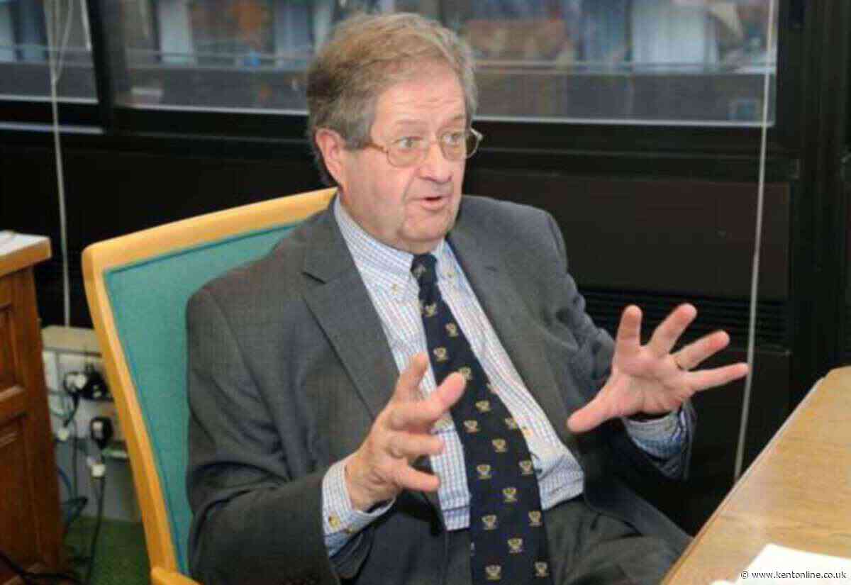 Tributes paid as long-serving council chief dies, aged 83