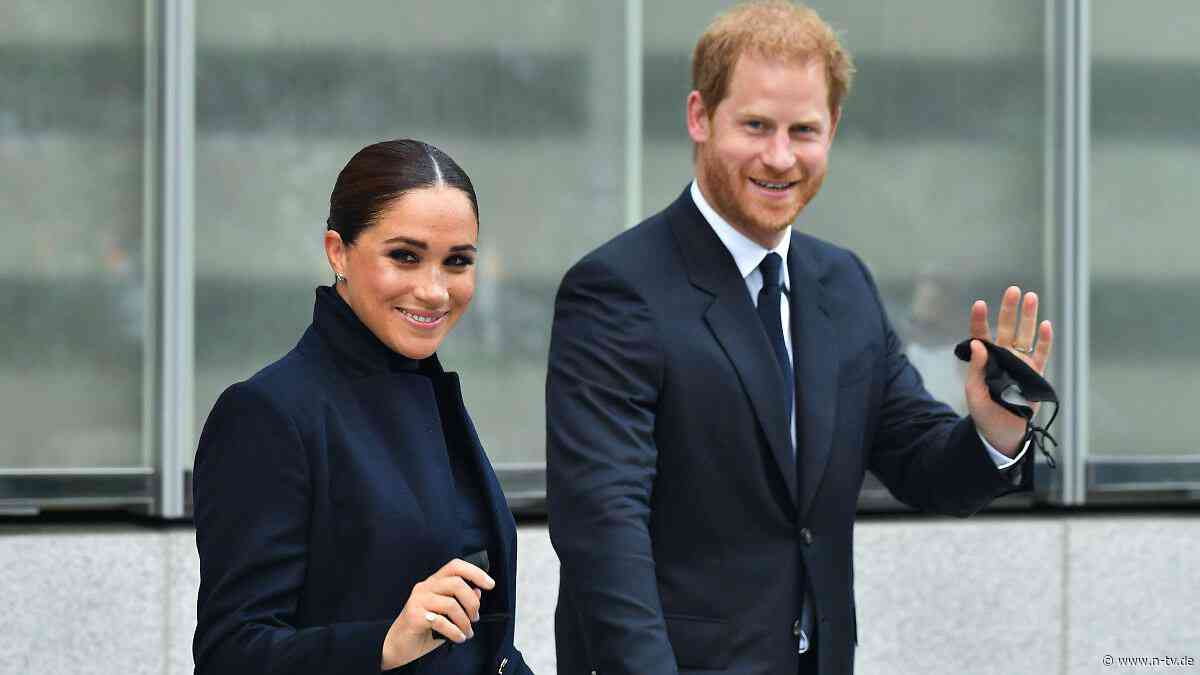 Landung in Birmingham : Harry und Meghan sollen bereits zurück in England sein 