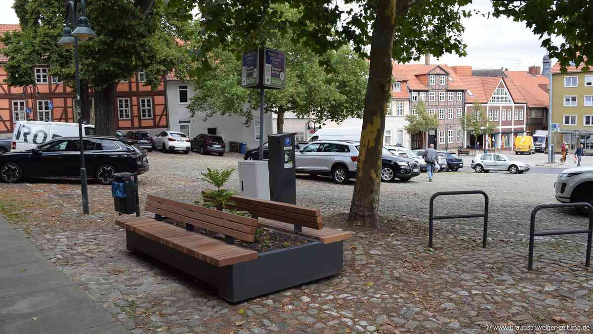 Neue Stadtmöbel sollen Helmstedts Holzberg viel gemütlicher machen