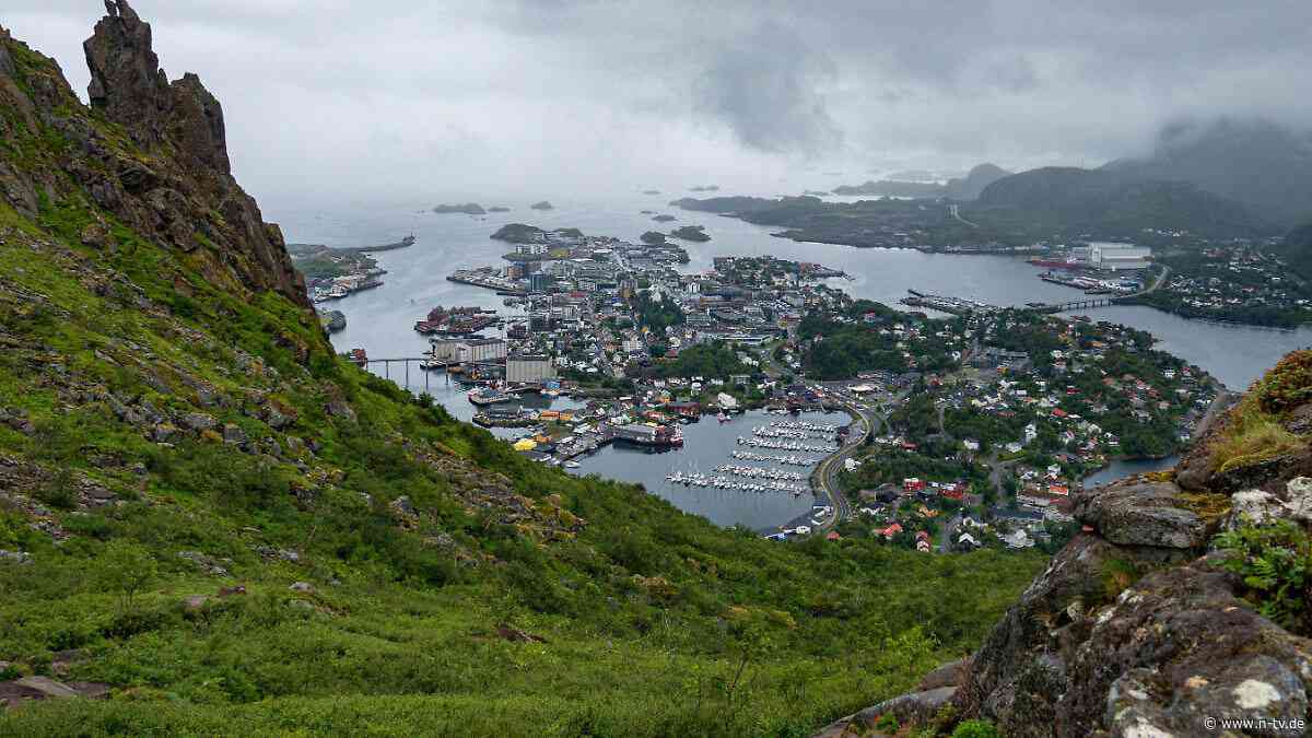 Feuer auf den Lofoten: Gericht verurteilt zwei Deutsche wegen Brandstiftung in Norwegen